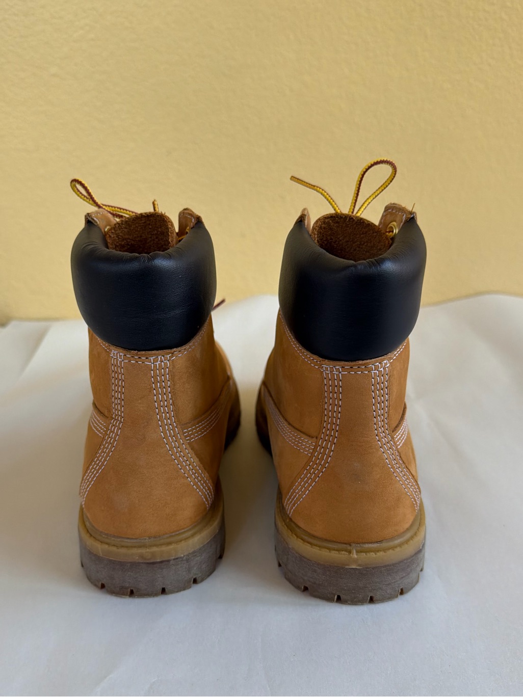 Timberland 6-Inch Premium Waterproof Primaloft Wheat Nubuck Boots Size 7 Euc! — image 5 of 8